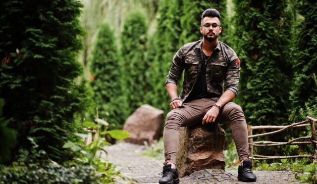 Taktik Giyimle Şık ve Fonksiyonel Kombin Önerileri